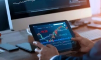黄金直线拉升！2025年初至今 现货黄金价格最高涨幅已超11%